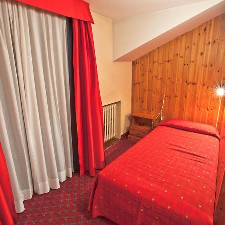 Hotel Courmayeur Bagian luar foto