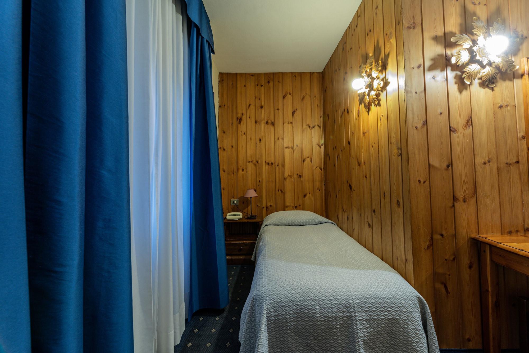 Hotel Courmayeur Bagian luar foto