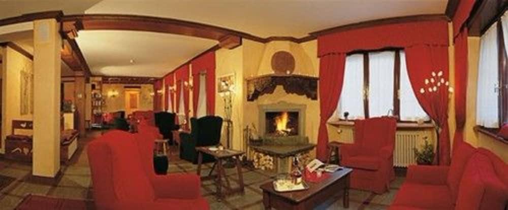 Hotel Courmayeur Bagian luar foto
