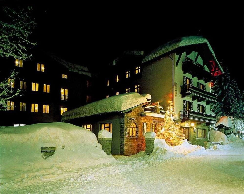 Hotel Courmayeur Bagian luar foto