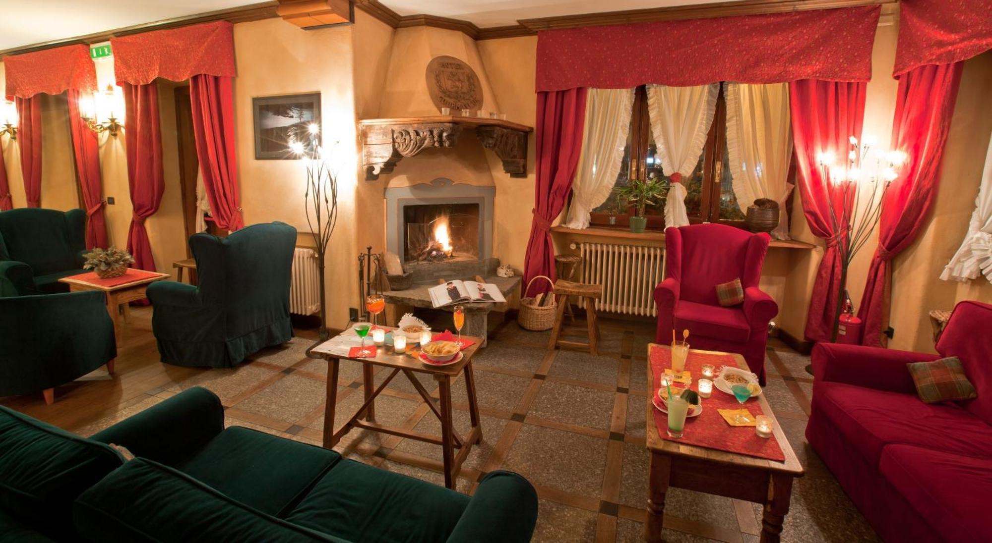 Hotel Courmayeur Bagian luar foto