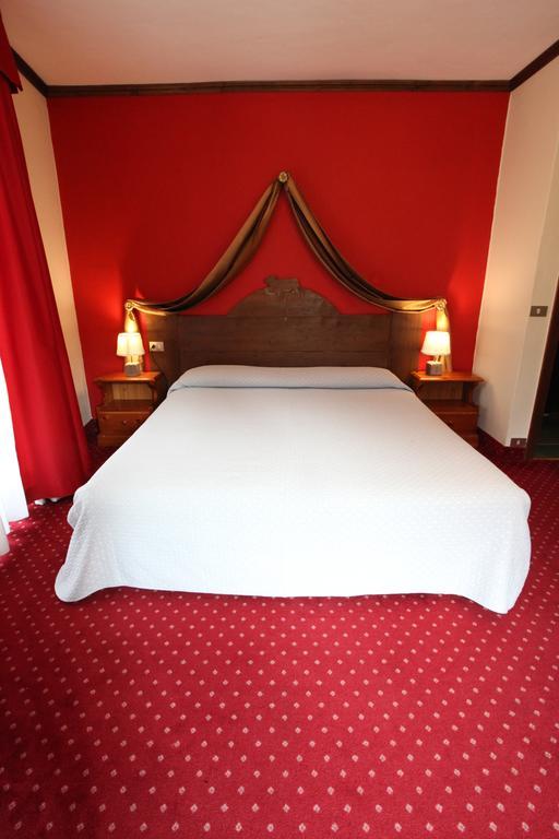 Hotel Courmayeur Bagian luar foto
