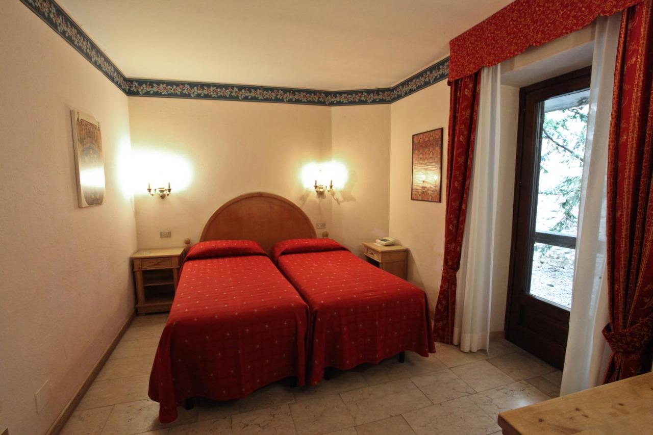 Hotel Courmayeur Bagian luar foto