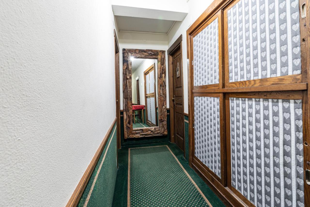 Hotel Courmayeur Bagian luar foto