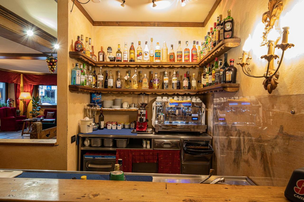 Hotel Courmayeur Bagian luar foto
